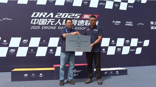 img, 人机模拟竞, src