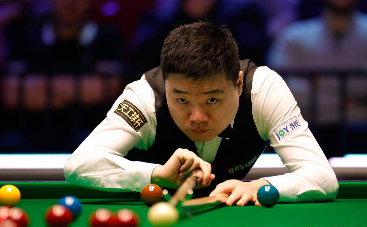 奥沙利文也, 中被加里威 奥沙利文也, 中被加里威