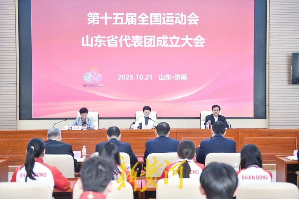 OYm, 项目队伍全